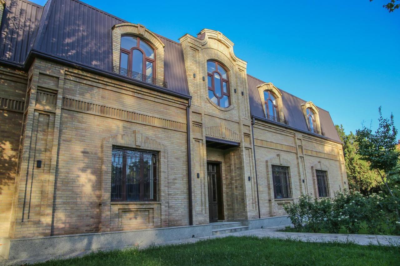 Hotel Vostok Tashkent Exterior photo